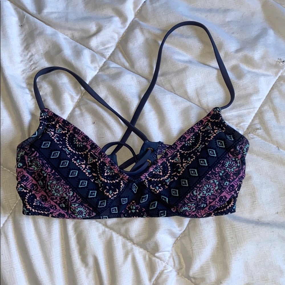 A bikini top